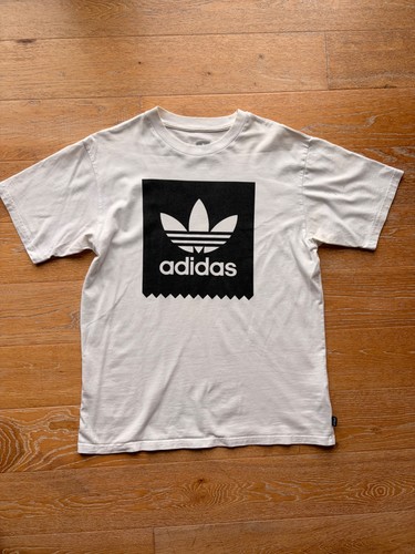 Adidas originals trefoil - adidas,